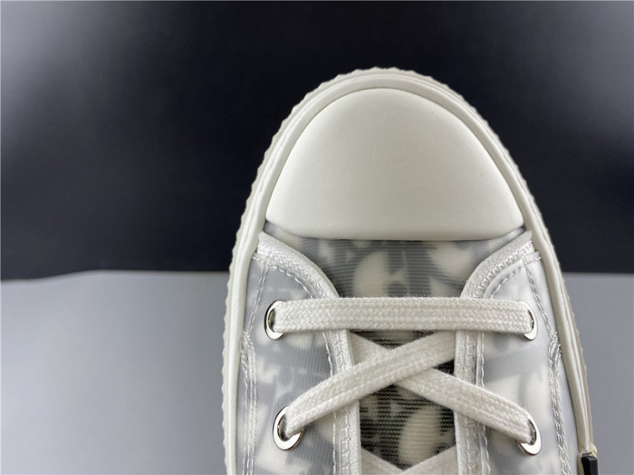 D10R B23 High Top Logo Oblique Sneakers