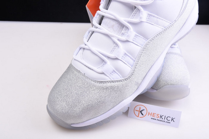 Air Jordan 11 WMNS White Metallic SilverVast Grey AR0715-100